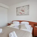 Apartman Family-friendly With Swimming Pool Uskoplje, Dubrovnik - 23452 Cavtat